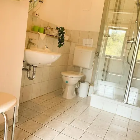 Doppelzimmer An Der Lahn Ohne Kueche Obernhof