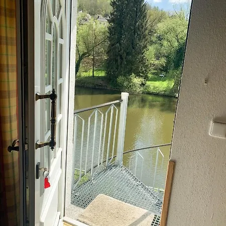 Doppelzimmer An Der Lahn Ohne Kueche Apartment Obernhof